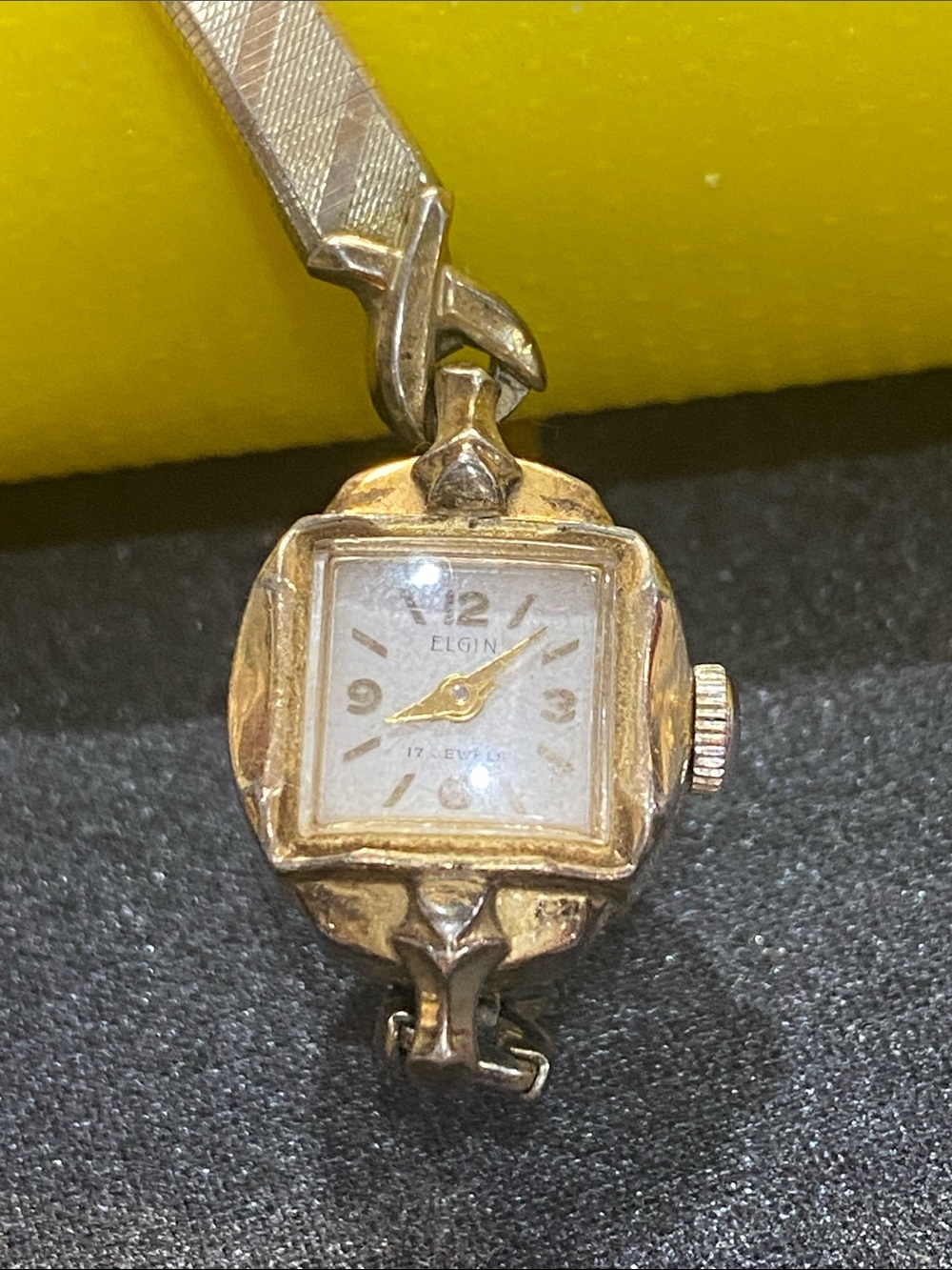 Vintage Elgin Ladies Watch 17 Jewel Mechanical Watch